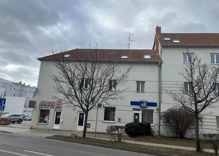 Apartment Centre